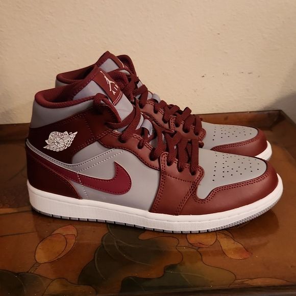 Jordan Other - Nike Air Jordan 1 Mid DQ8426-615 Shoes 8.5 Like New